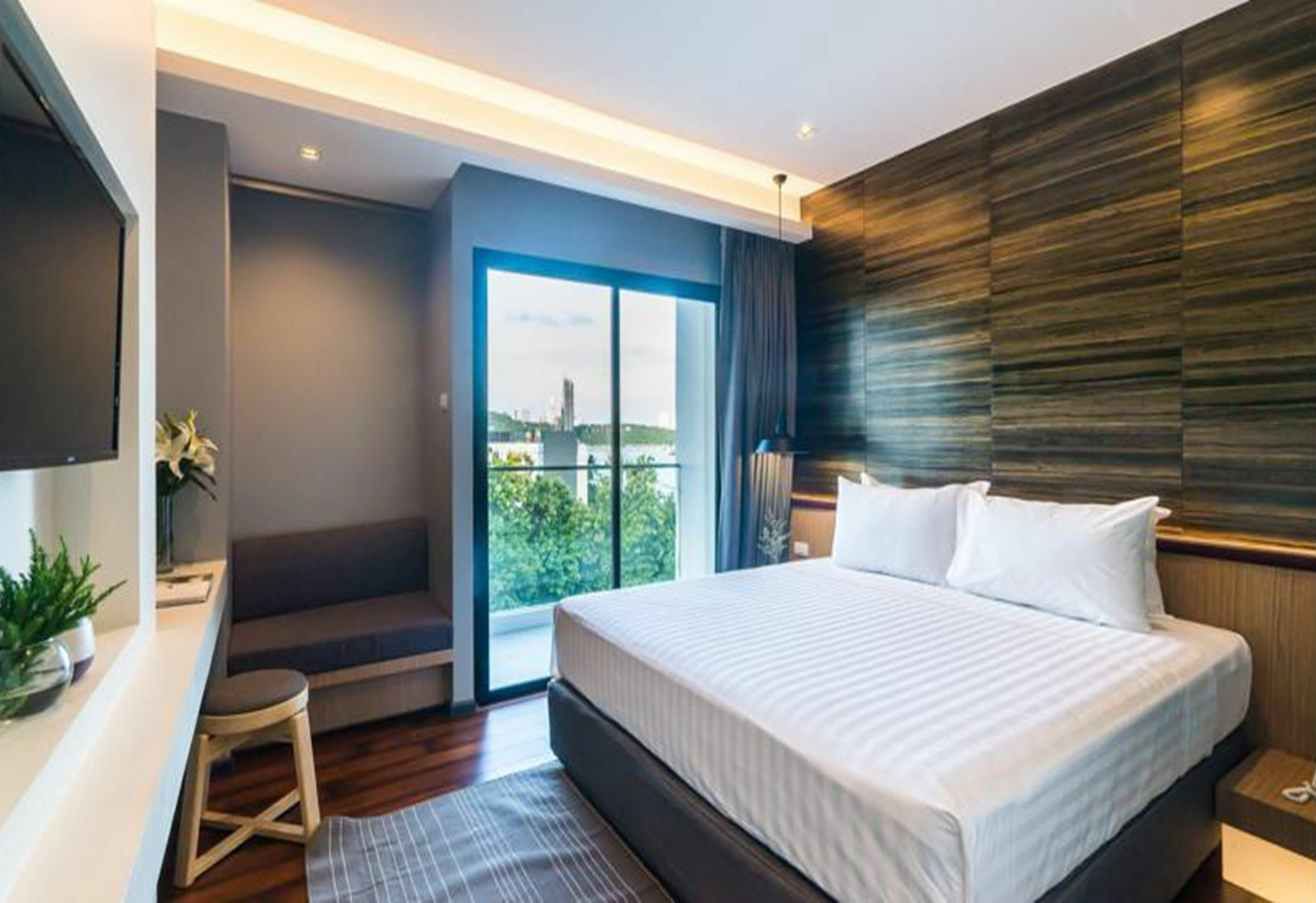 Sea Me Spring Hotel Pattaya Buitenkant foto